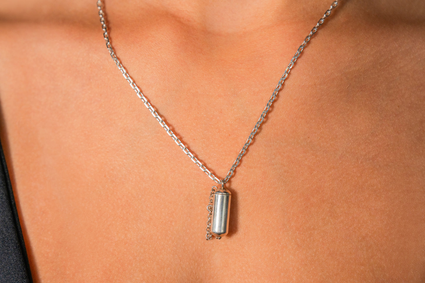Capsule Small Necklace