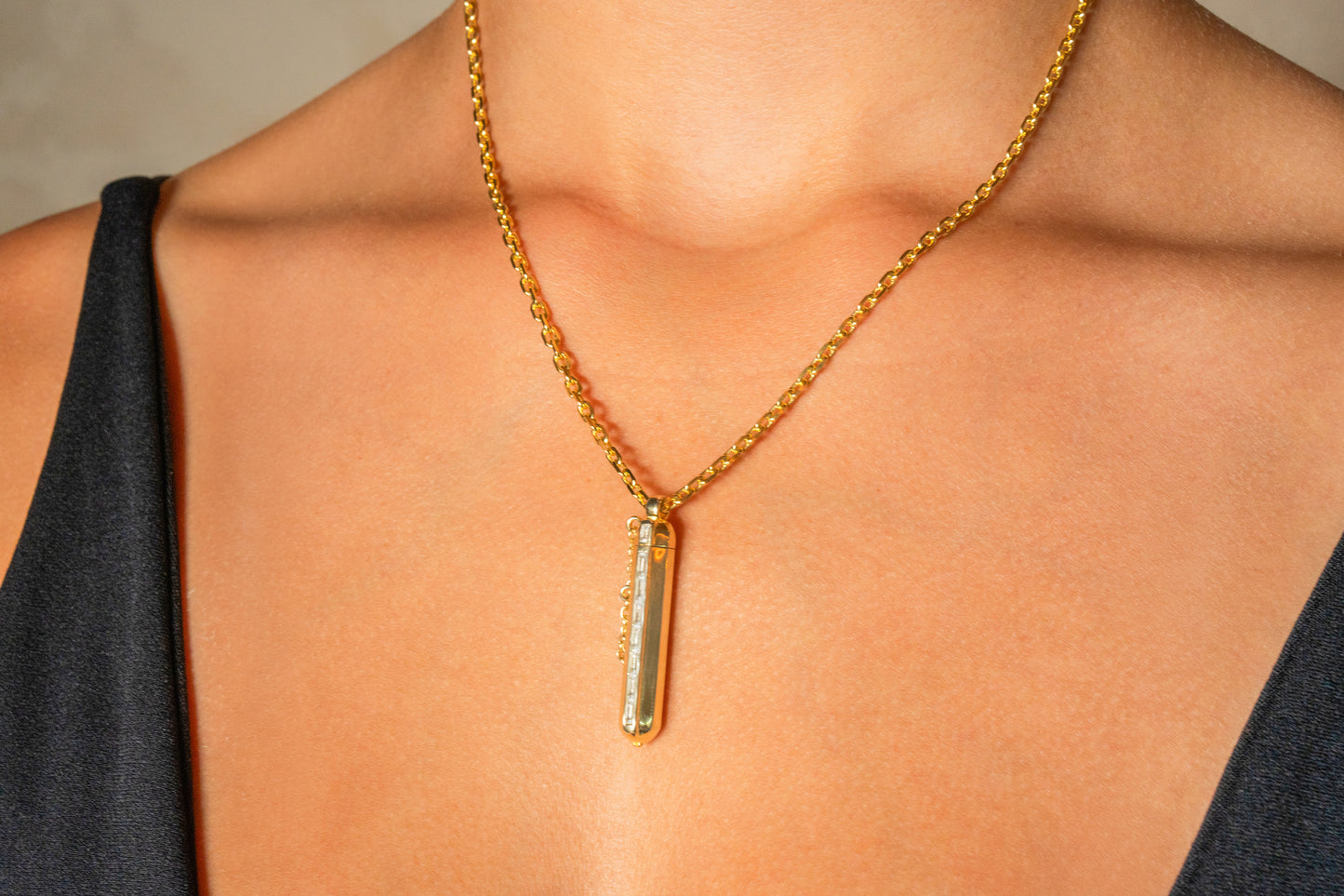 Kerala Vertical With Diamonds Necklace