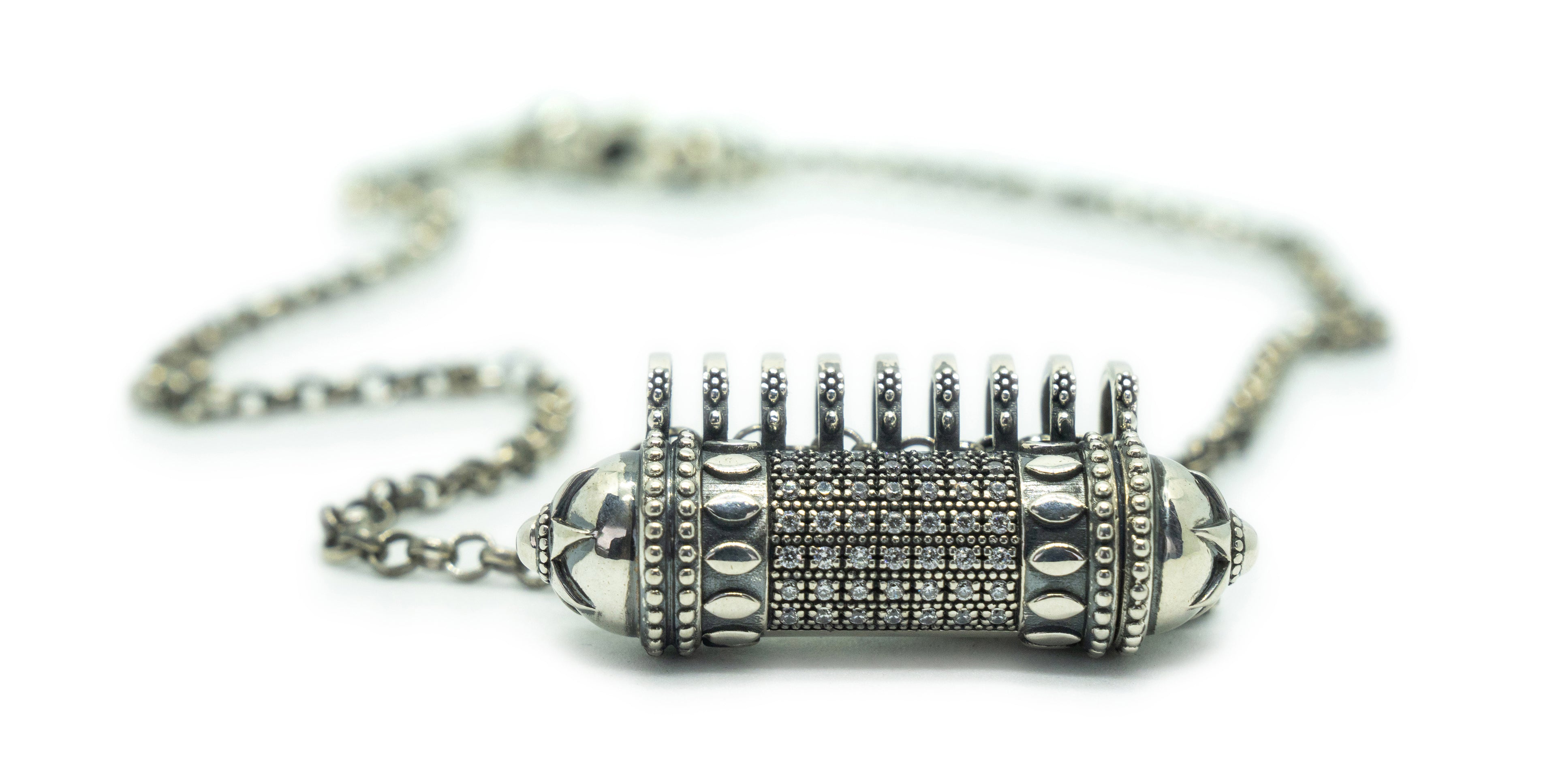 Antique Pave