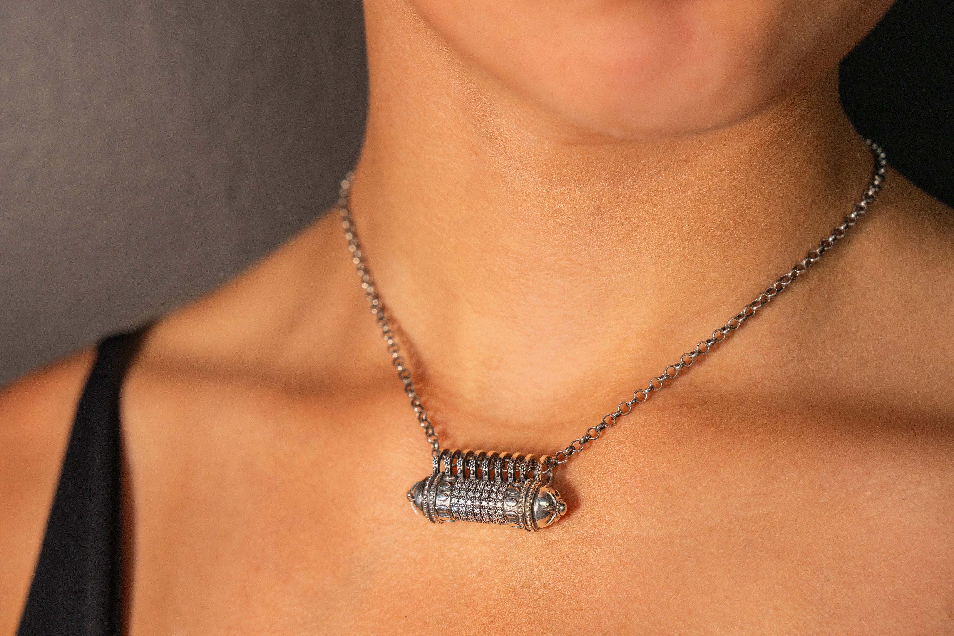 Antique Pave