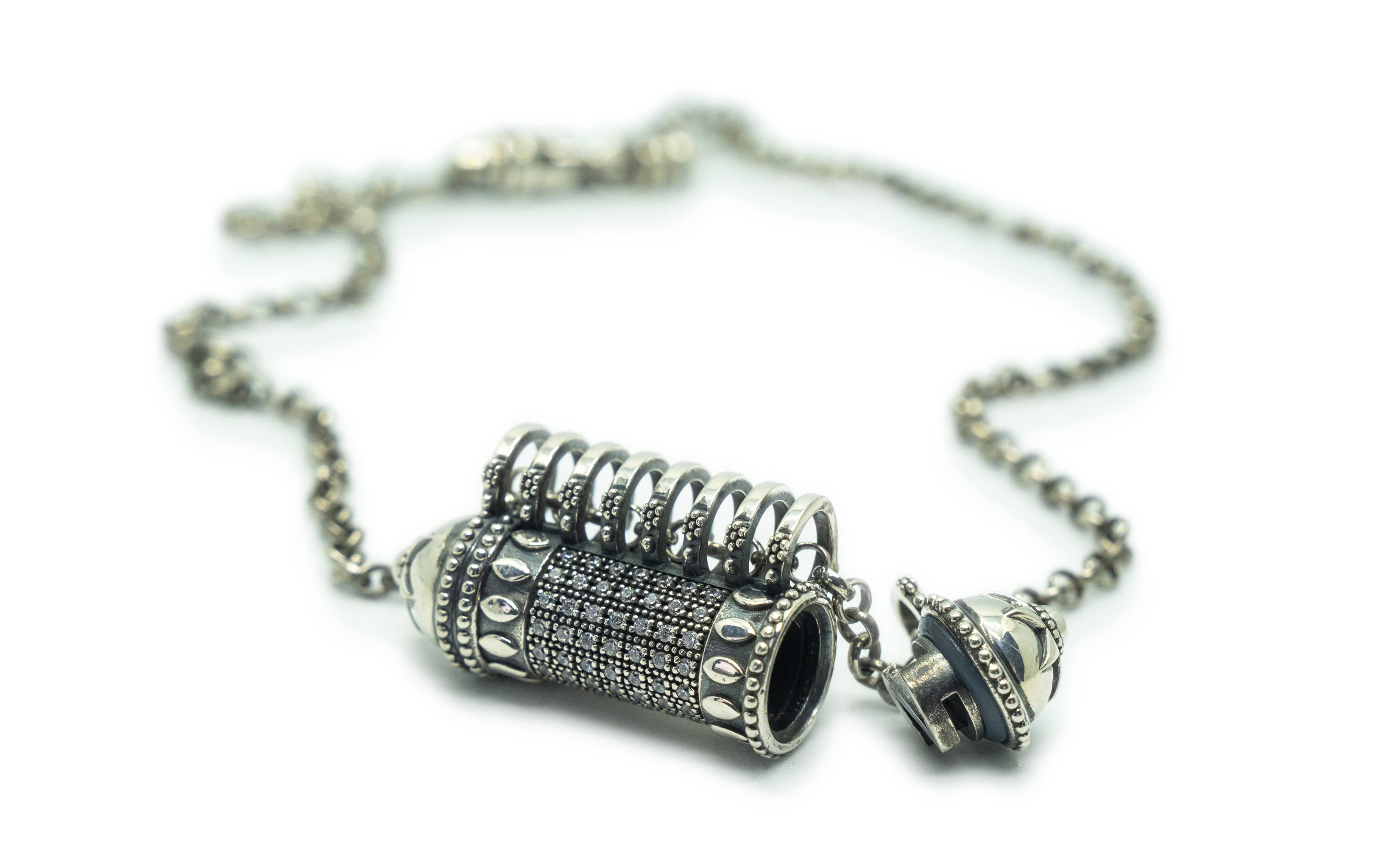 Antique Pave